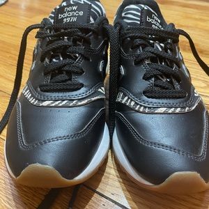 New Balance 997H Black sneakers Size 7